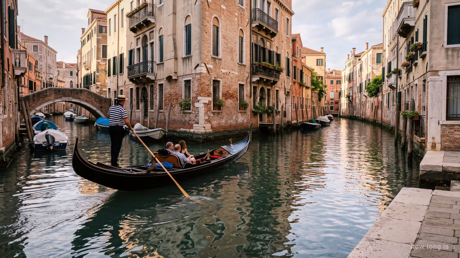 Venice Gondola, Venice: how long is a gondola ride in venice? 30 or 35 minutes
