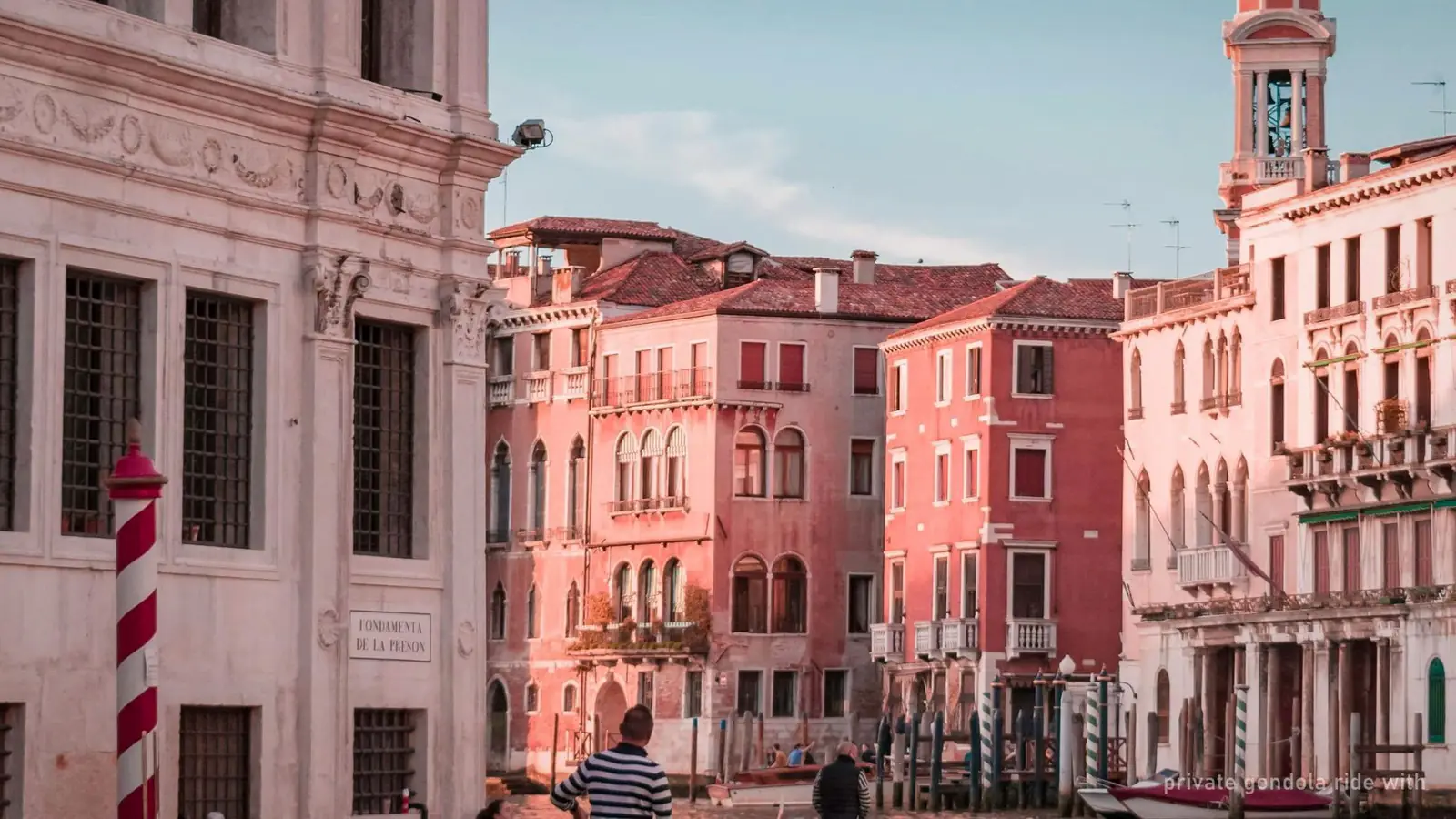 Romantische Gondelfahrt in Venedig: privates Boot mit Prosecco – Foto aus dem Buchungsangebot, Gondel in Venedig