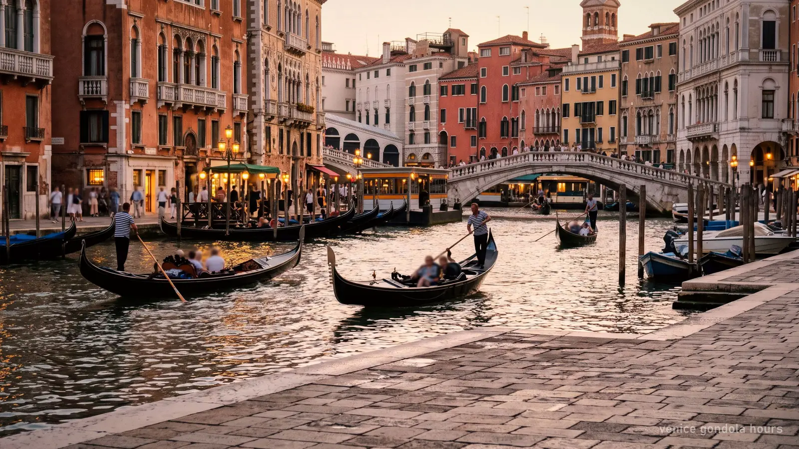 Venice Gondola, Venice: venice gondola hours 2026: when the rides run