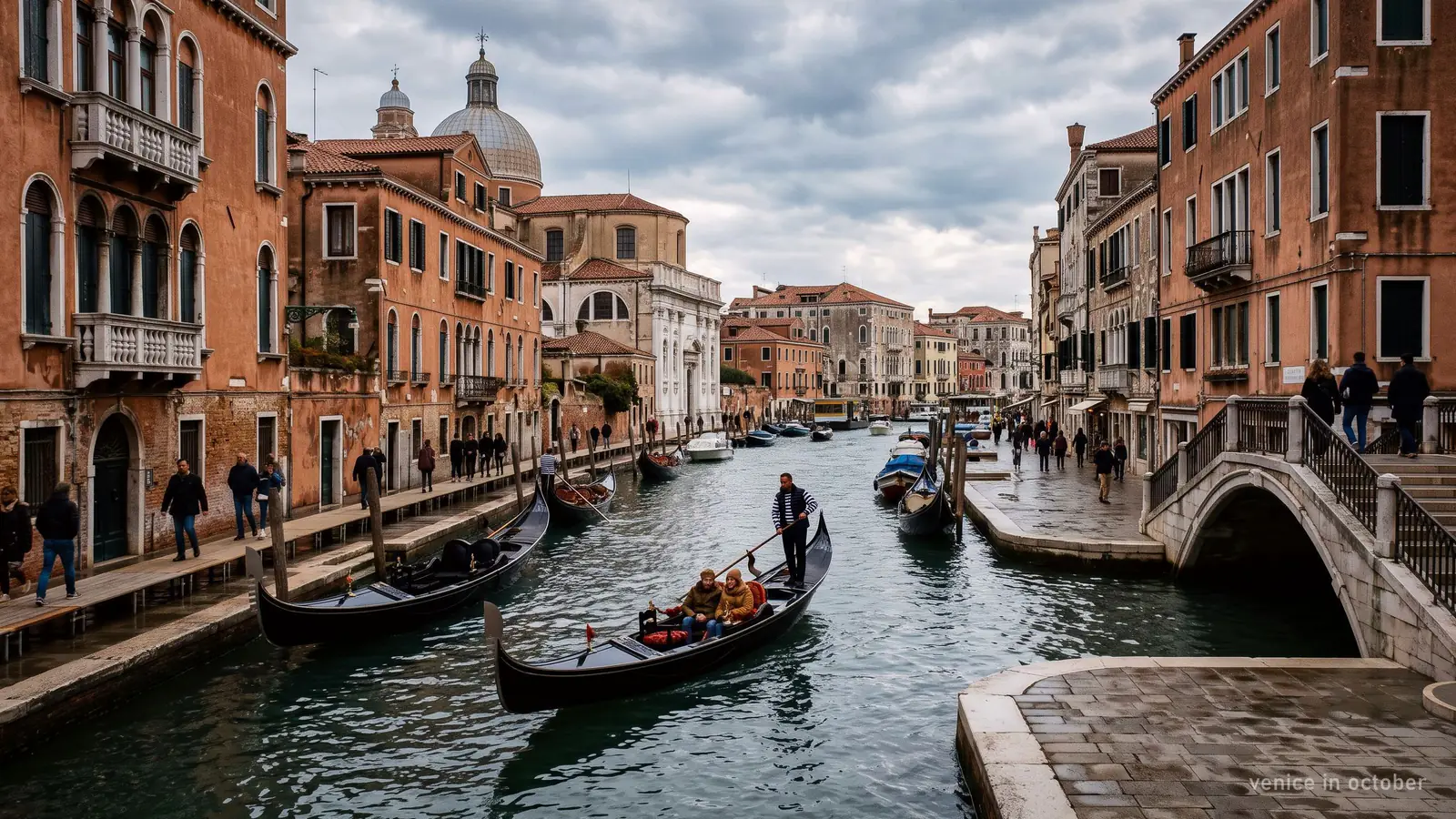 Venice Gondola, Venice: venice in october 2027: weather, acqua alta and gondolas